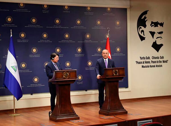 denis-moncada-canciller-turquia